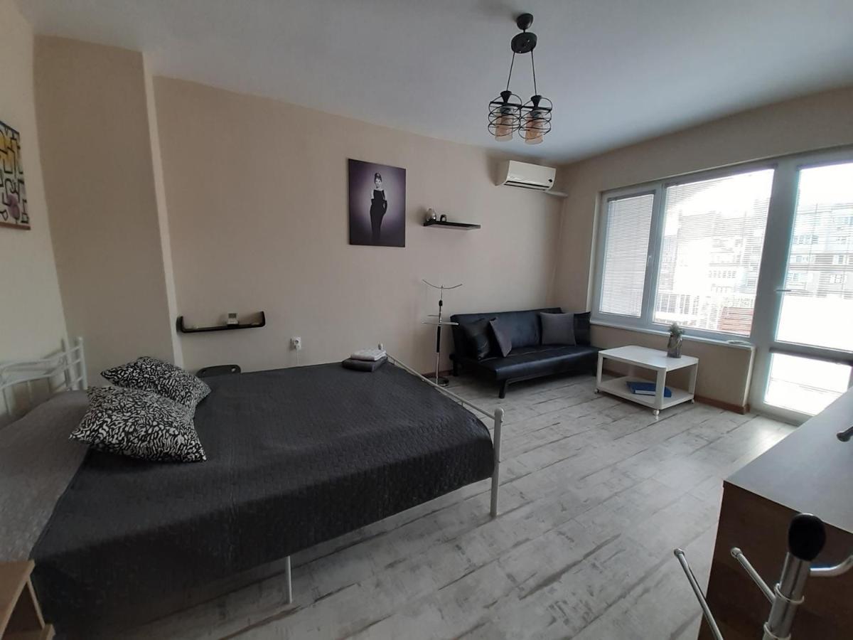 Lefterov'S Guests Suite Varna Exterior photo